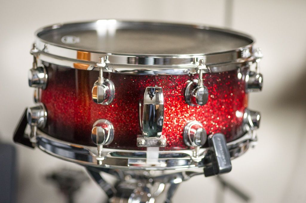 13"x5.5" Saturn Supernova Red Burst. Photo - himi76