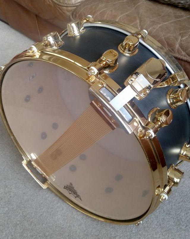 14"x6.5" Traditional Maple / Maple Deluxe (Flat Black). Photo - Gary Seymour