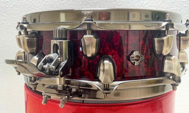 BPMH445LRCY Versatus. Photo - Urs Rhyner