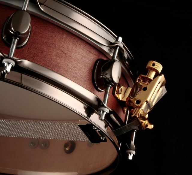 BSJ1435BITB 14x3.5 Plain Wine Red Piccolo. Photo - Mapex Japan