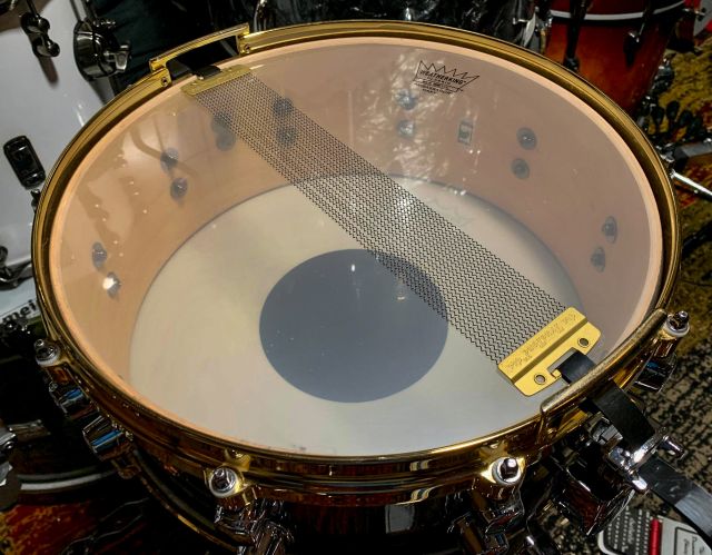 14"x5.5" Gold Fade Maple. Photo - Ariel de Leon.