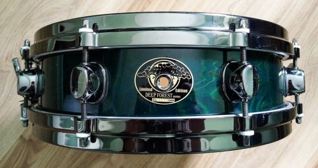 14"x3.5" Deep Forest Vavona Burlwood. Photo - Alex Wicheard