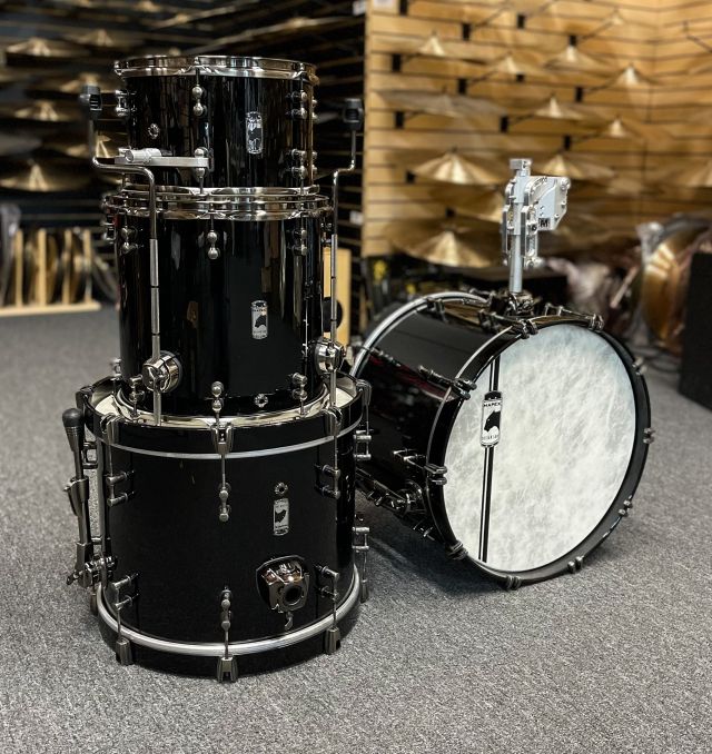 Cherry Bomb - Piano Black