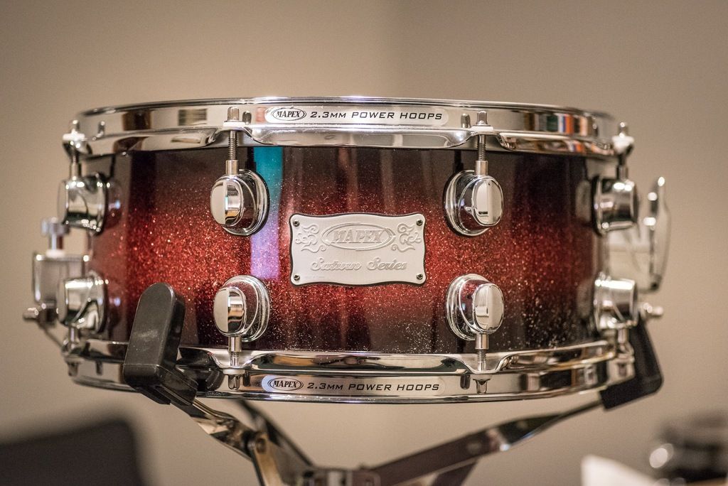 13 x 5.5 Saturn - Supernova Red Burst
