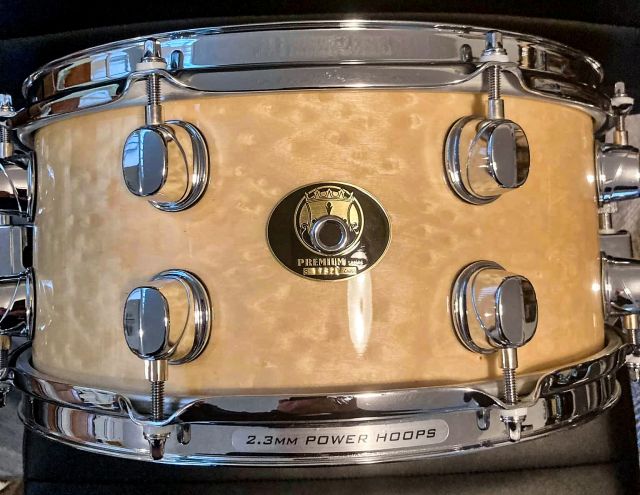 BPBE3605XN Blonde Birdseye Maple. Photo - Matthew Wade