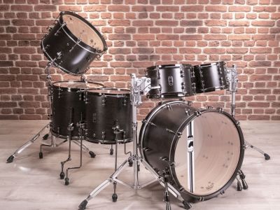 Versatus - Satin Black