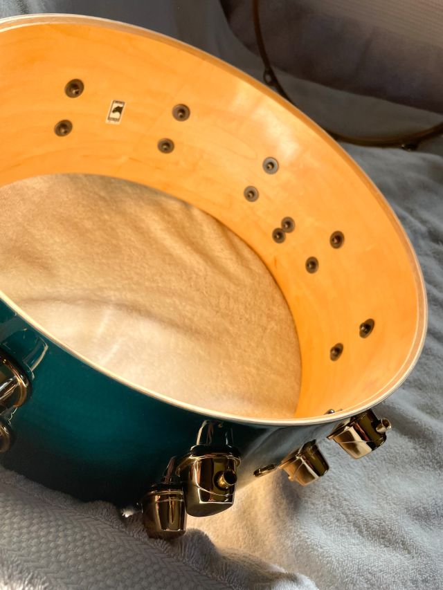 14"x6.5" Maple Deluxe Emerald Green. Photos - Bob Holmes