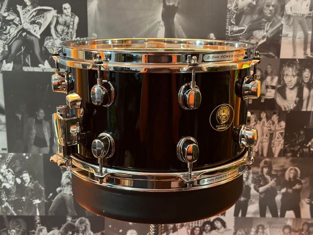 12"x7" Cherry Maple (Gloss Black). Photo - Bojan Ružman